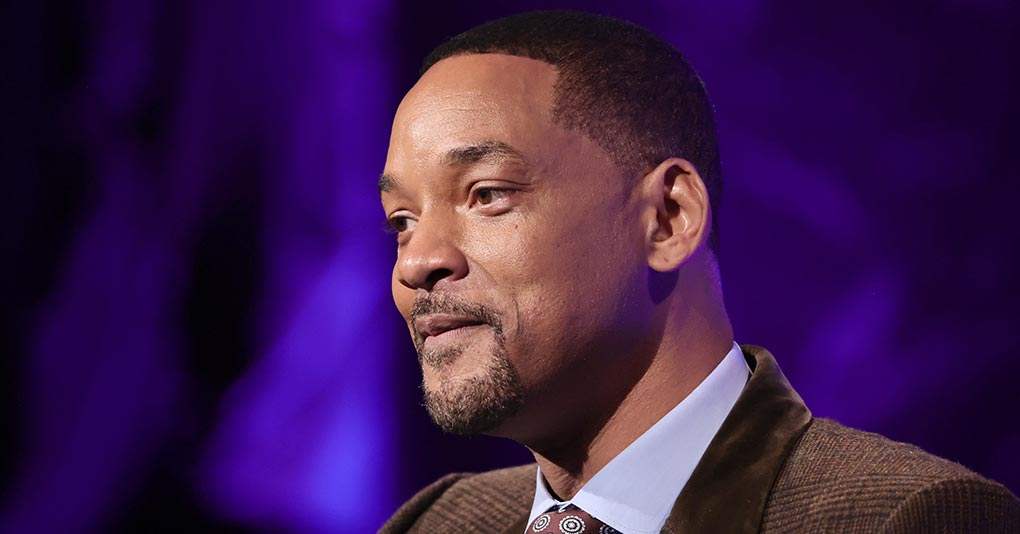 Will Smith accepts the award for Best Actor for 'King Richard'