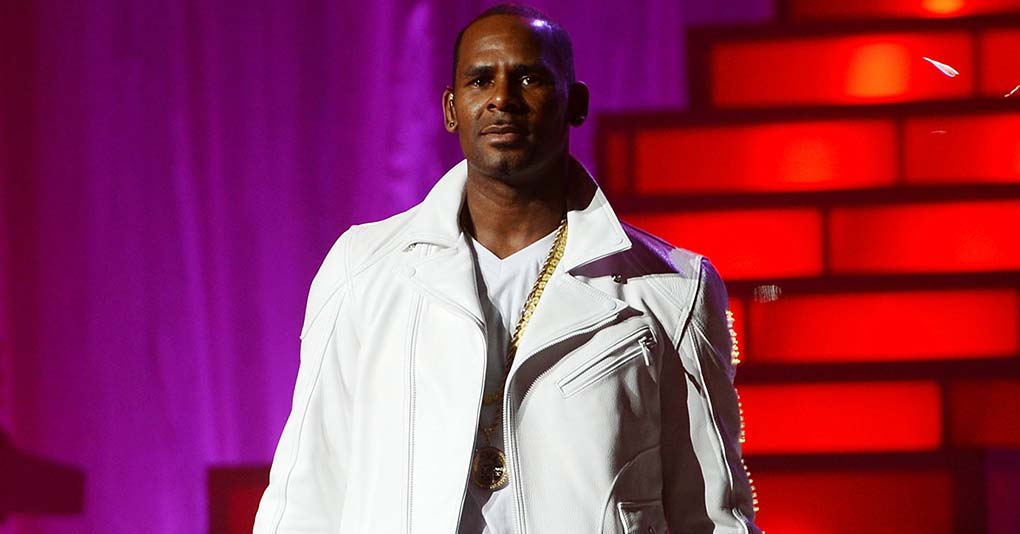 R. Kelly performs at MSG Theater