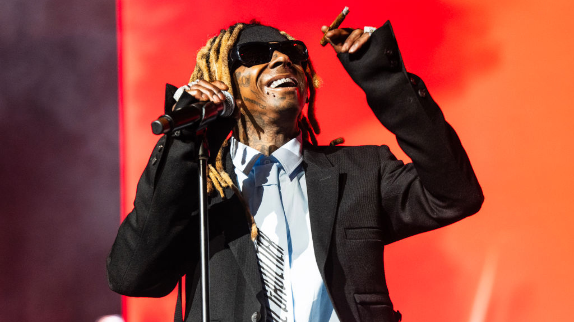 Fans React To Lil Wayne Saying The Super Bowl Halftime Performance Was Ripped Away From Him thumbnail