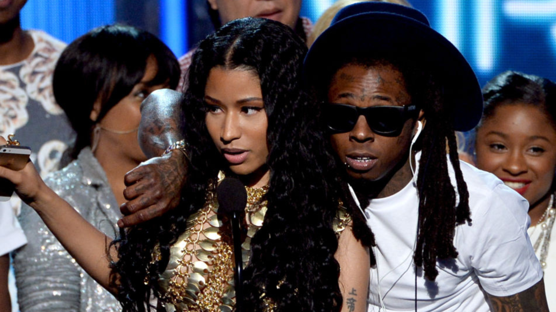 "Strength in Unity: Lil Wayne Stands Up for Nicki Minaj Amidst Fan Support" thumbnail