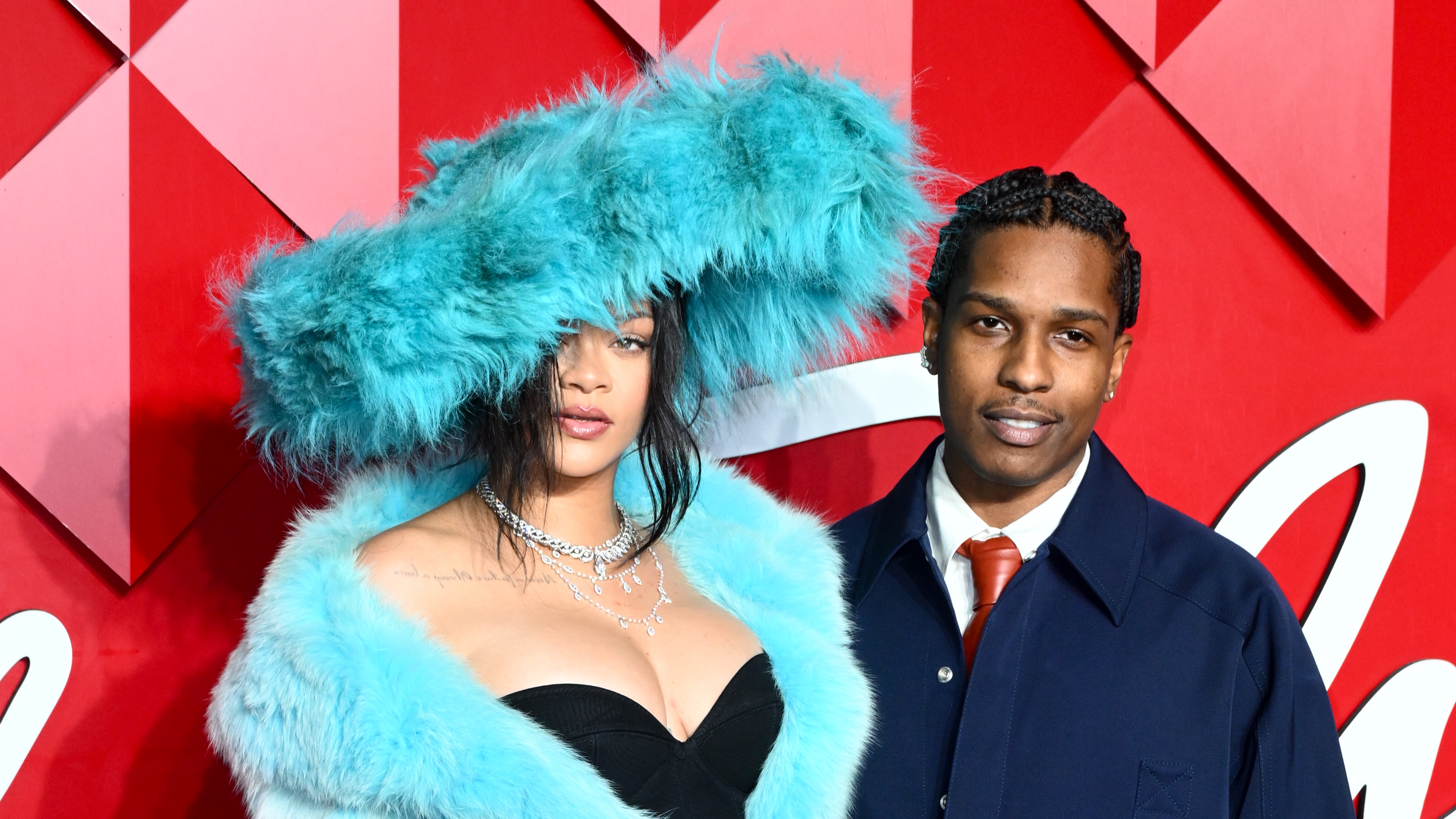 Rihanna Shows Her Support for ASAP Rocky During His Gun Assault Trial thumbnail