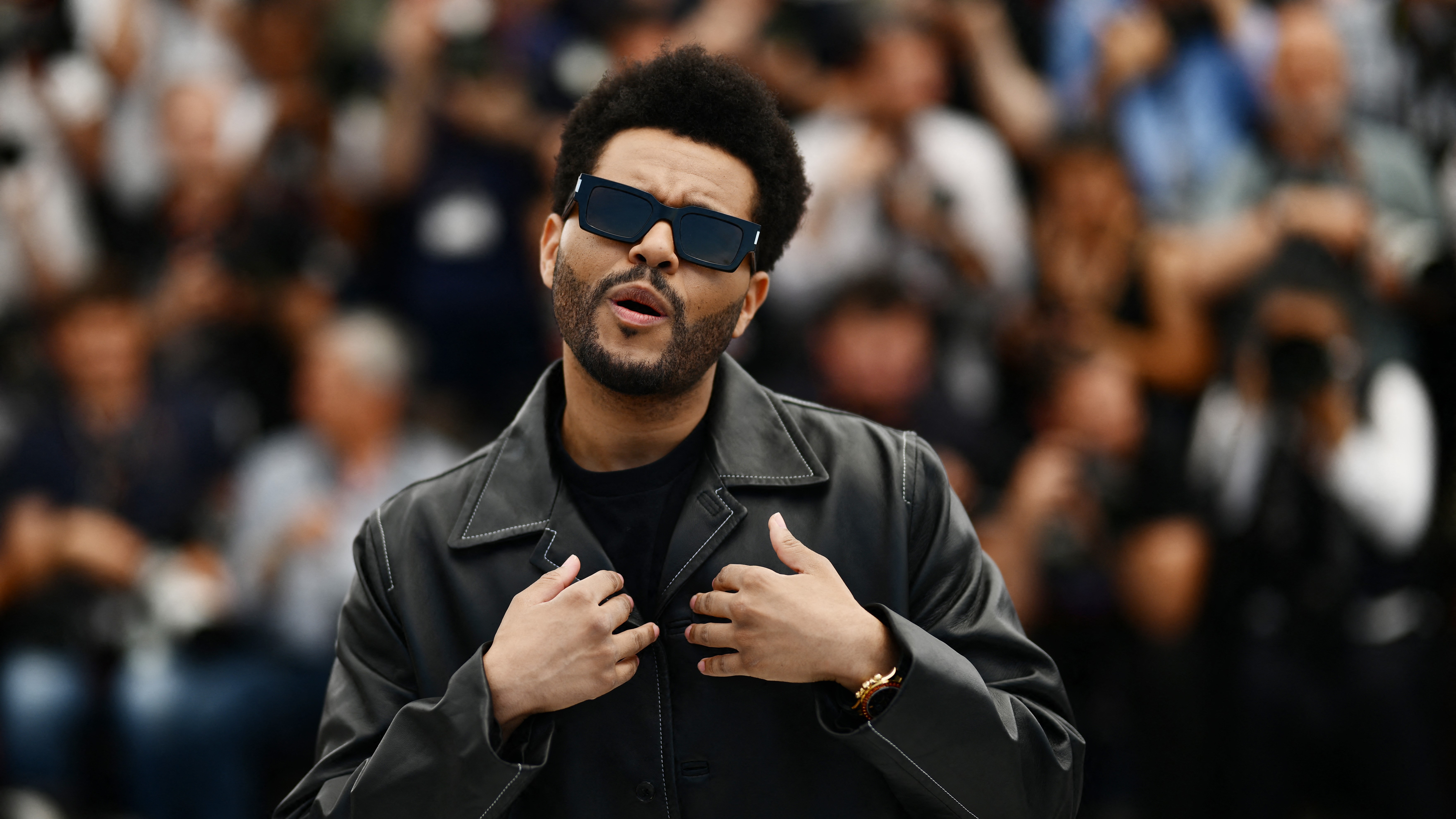 The Weeknd Announces "Open Hearts" Immersive Music Experience With Apple thumbnail