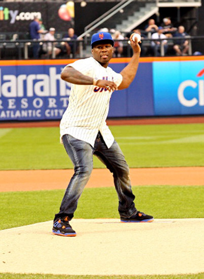 50 Cent Throws Horrible First Pitch at Mets Game