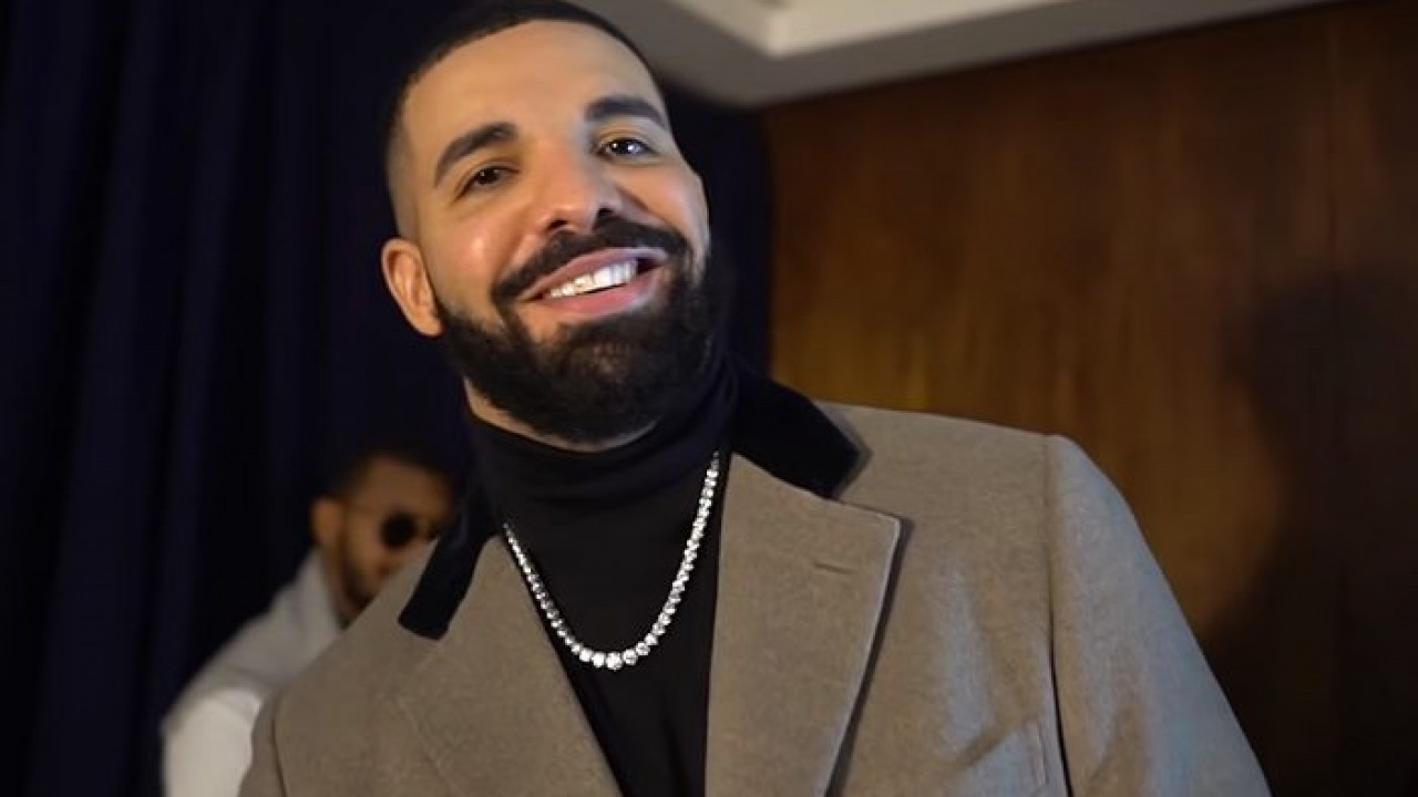 Drake Wears a Million-Dollar Outfit of Brioni and Tom Ford