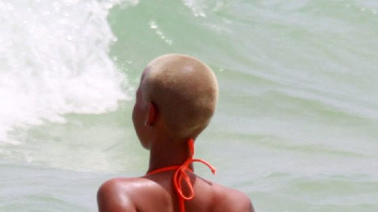Amber Rose Gets Cheeky in Miami Beach